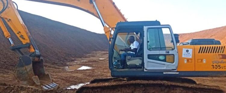 EXCAVATOR-30-TONNE-750x563 EXCAVATOR-30-TONNE-750x563